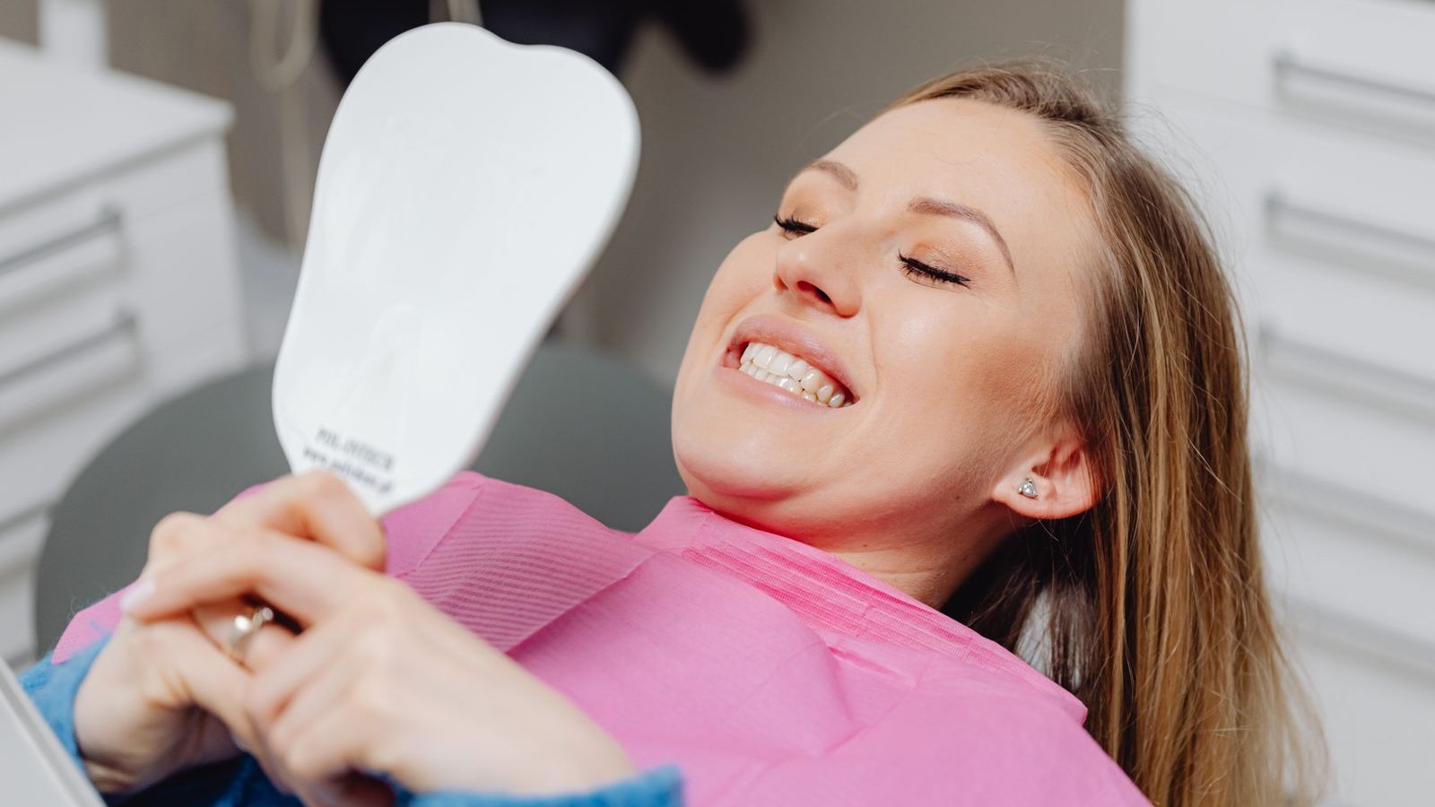 Blanchiment dentaire avant un mariage : quand s'y prendre ?